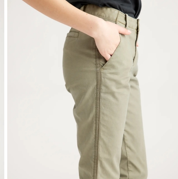 Stretch Cotton Twill Girlfriend Chino Pants - Picture 5 of 11